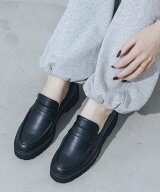 【SALE／30%OFF】EVOL 【美脚効果・22.0-25.0cm展開】トラックソール厚底ローファー イーボル シューズ・…