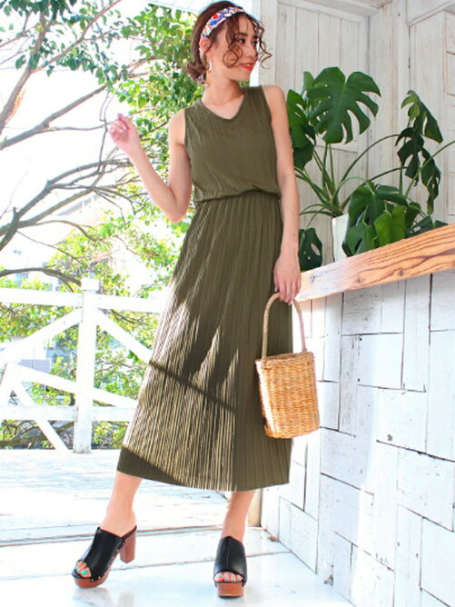 Anap Chilleプリーツマキシワンピース Rakuten Fashion 楽天