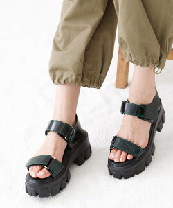 attagirl 厚底タンクソールサンダル アタガール シューズ・靴 サンダル ブラック ホワイト