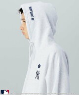 【SALE／30%OFF】MARY QUANT MLB×MARY QUANT EMBROIDERY SWEAT HOODIE /マリークワント/デイジーロゴ裏…