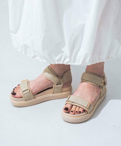 �ySALE�^44%OFF�zEVOL �y�ӂ��ӂ��E�y�ʁz�x���g�T���_�� �C�[�{�� �V���[�Y�E�C �T���_�� �u���[�y���������z