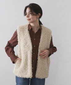 【SALE／30%OFF】OPAQUE.CLIP カーリーフェイクファーベスト【洗濯機OK】 オペークドットクリップ トップス ベスト・ジレ ホワイト グレー【送料無料】