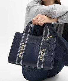 【SALE／60%OFF】COACH OUTLET 【公式】スミス トート バッグ 24 コーチ　アウトレット バッグ トートバッグ ブルー【送料無料】