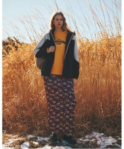 �ySALE�^20%OFF�zTHE SHINZONE FLOWER BOUQUET PRINTED SATIN SKIRT �X�e�b�v�X �X�J�[�g �����O�E�}�L�V�X�J�[�g ���b�h �u���b�N�y���������z