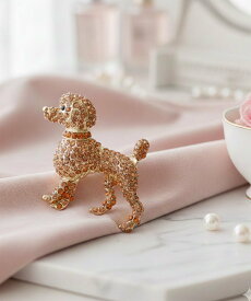 【SALE／10%OFF】styiro styiro/トイプードルビジューブローチ イストワール アクセサリー・腕時計 ブローチ・コサージュ・バッジ ホワイト ブラウン ピンク
