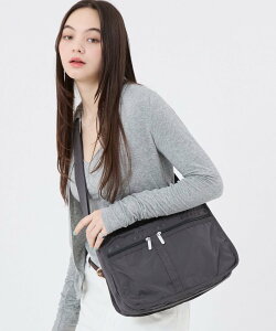 LeSportsac �y�����z���X�|�[�g�T�b�N �V�����_�[�o�b�O 7507R112 LeSportsac ���X�|�[�g�T�b�N �o�b�O �V�����_�[�o�b�O �O���[�y���������z