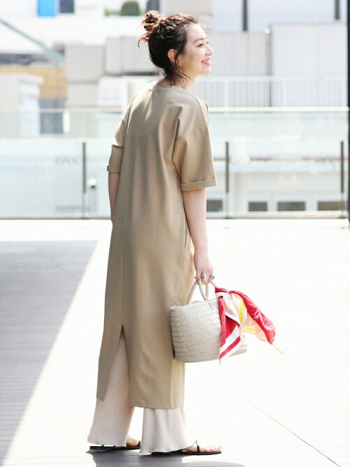Beams Lights Web限定 Beams Lights 後ろスリット ポンチ ワンピース Beams ビームス 大人カジュアル Luxual ラグジュアル Rakuten Fashion 楽天ファッション 旧楽天ブランドアベニュー As3664