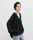 深Vレースドッキングオーバーニット