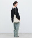 深Vレースドッキングオーバーニット