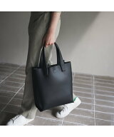 【SALE／70%OFF】FARO Calma Tote Tall ファーロ バッグ トートバッグ ブラック レッド【送料無料】