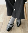 トゥキャップストラップフラットシューズ