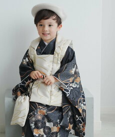 【SALE／20%OFF】ひよこ商店 ひよこ商店 七五三 着物 3歳 男の子 被布フルセット ベージュ金彩*墨黒菊重ね ウタタネ 着物・浴衣・和装小物 着物 ベージュ【送料無料】