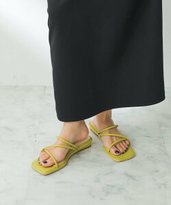 �ySALE�^60%OFF�zSENSE OF PLACE �R�[�h�A�V���T���_�� �Z���X �I�u �v���C�X �V���[�Y�E�C �T���_�� �V���o�[ �z���C�g �u���b�N �C�G���[