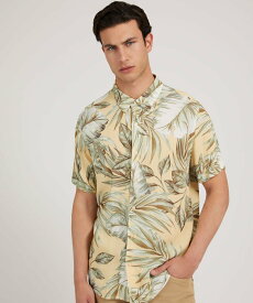 【SALE／60%OFF】GUESS (M)Eco Paradise Palm Shirt ゲス トップス シャツ・ブラウス イエロー