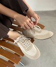ソフトスニーカー