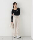 <a/mie>ロゴ刺繍リブニット