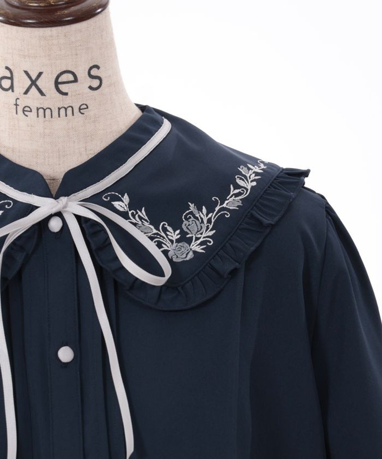 axes femme｜ブーケ刺繍フリル襟ブラウス | Rakuten Fashion(楽天