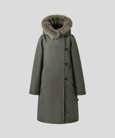 DUVETICA (W)FINGUARADUE black fur-fox デュベティカ ジャケット・アウター ダウンジャケット・ダウンベスト ブラック グリーン【送料無料】