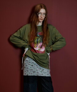 MAISON SPECIAL Blurred Emotion Logo Print Long Sleeve T-Shirt ���]���X�y�V���� �g�b�v�X �J�b�g�\�[�ET�V���c �O���[ �z���C�g�y���������z