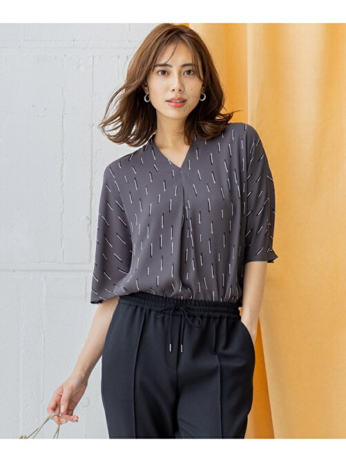 Icb 人気の清涼素材 Tint Vネックブラウス Rakuten Fashion 楽天ファッション 旧楽天ブランドアベニュー Bf9812