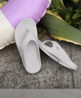 OOFOS OOFOS Ooriginal/ウーオリジナル/トングサンダル[22.0cm~25.0cm展開] 6色展開 フリークスストア シ…
