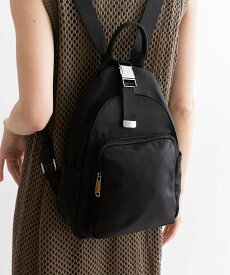 【SALE／28%OFF】aroco メタルバックルナイロンミニリュック 小さめ レディース 軽量 7ポケット ヴィータフェリーチェ バッグ リュック・バックパック オレンジ ブラウン グレー ブラック【送料無料】