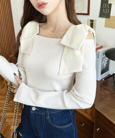 moment+ リボンストラップ2WAYオフショルニットトップス モーメントプラス トップス アンサンブル ホワイト ブラック