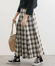 ボックスタックロングスカート