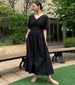 LE CIEL BLEU ���E���h�t�H�[���h���X / Round Form Dress ���V�F���u���[ �����s�[�X�E�h���X �����s�[�X �u���b�N�y���������z