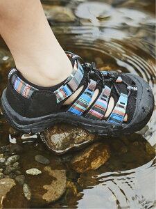 KEEN (KIDS)NEWPORT H2 / (�L�b�Y)�j���[�|�[�g �G�C�`�c�[ �L�[�� �V���[�Y�E�C �T���_�� �u���b�N�y���������z