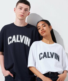 【SALE／40%OFF】Calvin Klein Jeans (U)【公式ショップ】 カルバンクライン ユニセックス バーシティロゴ Tシャツ Calvin Klein Jeans J400310 カルバン・クライン トップス カットソー・Tシャツ ホワイト ネイビー【送料無料】