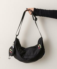 ear PAPILLONNER 《人気コラボ》【PEZ(ペッツ)×ear】ハーフムーンショルダー/ボディバッグ イア パピヨネ バッグ ショルダーバッグ ホワイト ブラック ブラウン【送料無料】