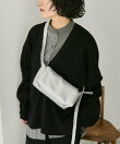 《本革/ミニマムサイズ/軽量》ボックスショルダーバッグ