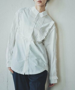 ORIENT MILLINERY CUT-OFF FRILLED BLOUSE �b �J�b�g�I�t�t�����u���E�X �I���G���g �~���i���[ �g�b�v�X �V���c�E�u���E�X �z���C�g�y���������z