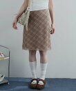 チェック柄ミディ丈スカート