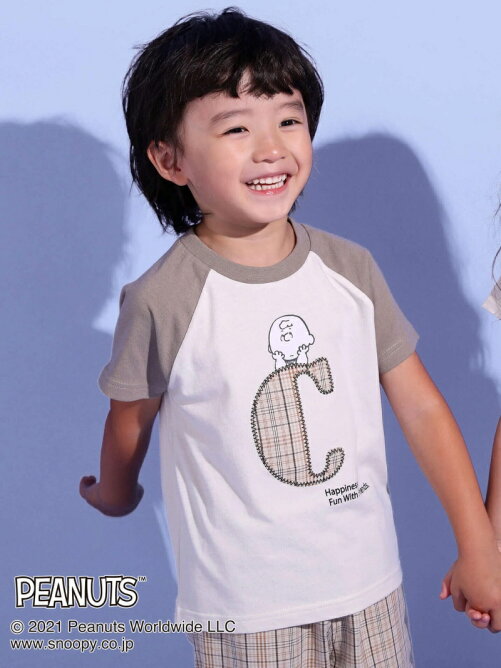 Bebe Online Store Snoopy Slap Slipコラボアイテム スヌーピー チャーリー ブラウン ピーナッツ パッチ 天竺 Tシャツ 80 130cm Rakuten Fashion 楽天ファッション 旧楽天ブランドアベニュー Dh0919