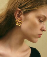 IRIS47 IRIS 47/jasmine earring フォブ アクセサリー・腕時計 イヤリング・イヤーカフ シルバー ゴール…