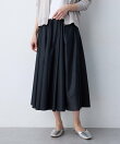フロントプリーツスカート
