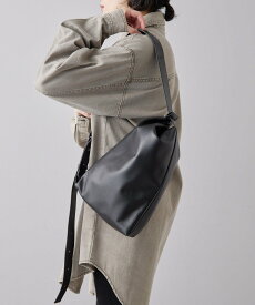 ear PAPILLONNER 《SNS総再生数800万突破!本革/軽量》2WAYレザーショルダーバッグ イア パピヨネ バッグ ショルダーバッグ ブラック ベージュ【送料無料】