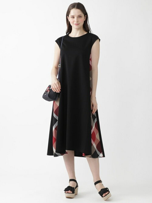 Blue Label Black Label Crestbridge コンパクトクリアポンチワンピース Rakuten Fashion 楽天ファッション 旧楽天ブランドアベニュー Aw7926