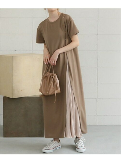 Bou Jeloud ボタン付スリットプリーツワンピース Rakuten Fashion 楽天ファッション 旧楽天ブランドアベニュー Av38 Bou Jeloud ボタン付スリットプリーツワンピース Rakuten Fashion 楽天ファッション 旧楽天ブランドアベニュー Av38