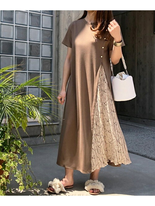 Bou Jeloud ボタン付スリットプリーツワンピース Rakuten Fashion 楽天ファッション 旧楽天ブランドアベニュー Av38 Bou Jeloud ボタン付スリットプリーツワンピース Rakuten Fashion 楽天ファッション 旧楽天ブランドアベニュー Av38