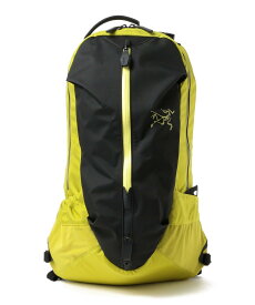 BEAMS BEAMS｜ARC’TERYX / Arro 22 Backpack｜バックパック リュックサック｜メンズ レディース｜ナイロン｜耐候性 耐久性｜15インチPCスリーブ カンガルーポケット｜タウンユース ビジネス 旅行 ビームス メン バッグ リュック・バックパック【送料無料】