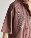 花柄刺繍半袖シャツ【SUM1 STYLE】