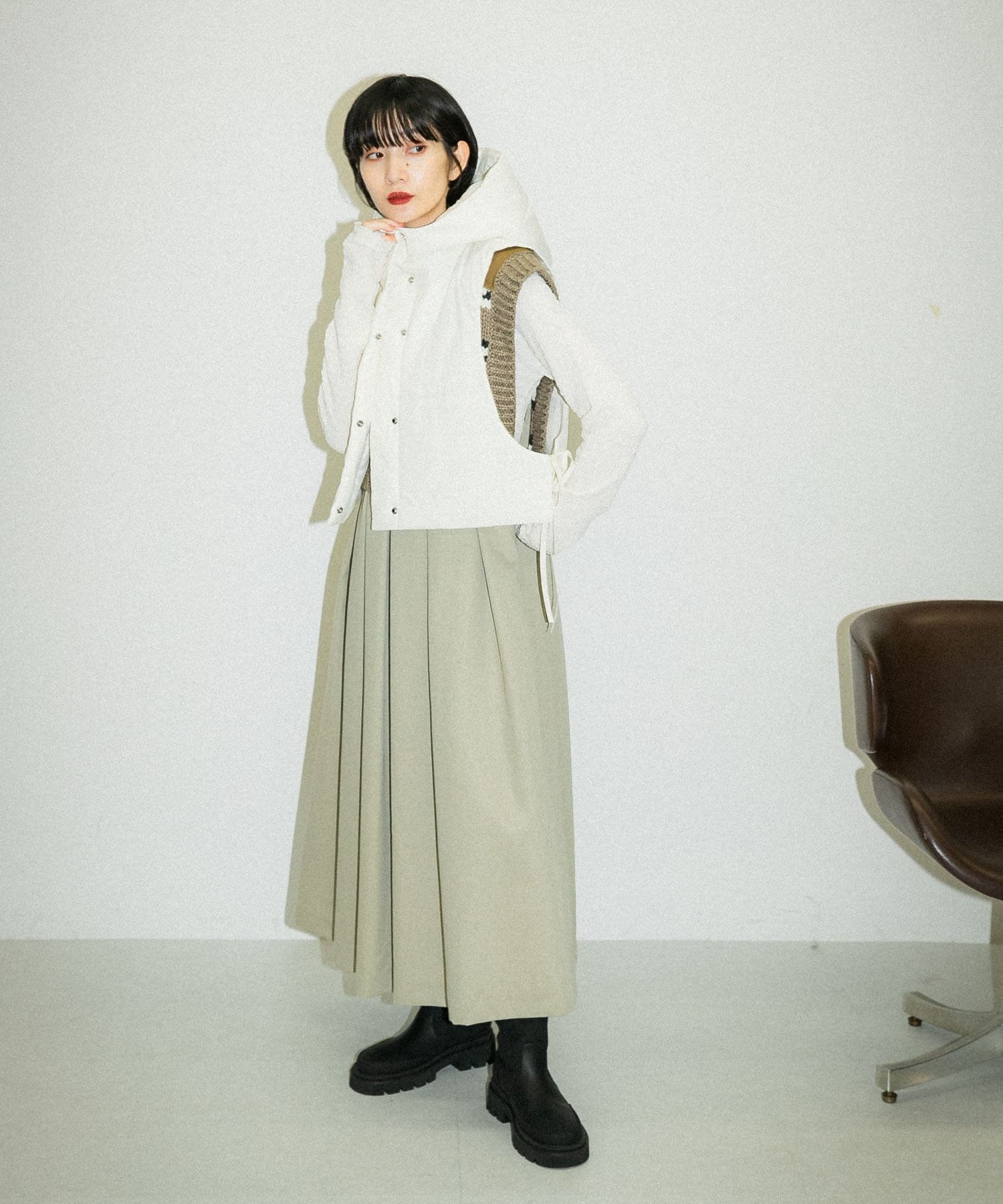 KBF｜キーネックBIGプリーツジャンパースカート | Rakuten Fashion