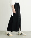 【WEB限定】フロントボタンカットイージーIラインスカート