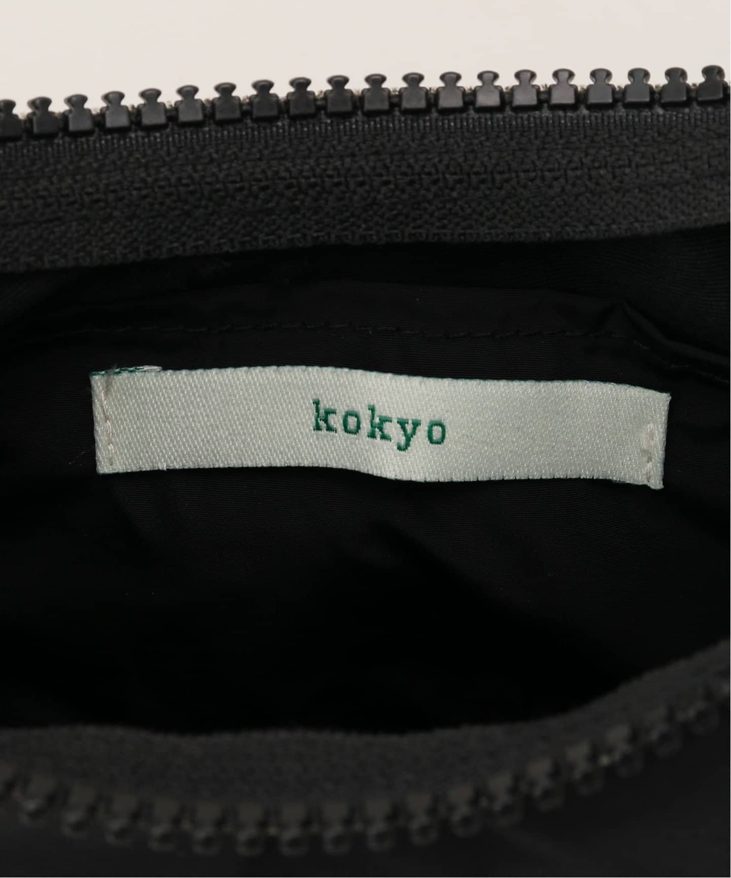 FRAMeWORK｜【KOKYO/コキョウ】Trapeclo Mini Bag | Rakuten Fashion