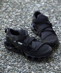 SLOBE IENA �sWEB����tMIZUNO/�~�Y�m wave prophecy strap �X���[�u �C�G�i �V���[�Y�E�C �X�j�[�J�[ �u���b�N �O���[�y���������z
