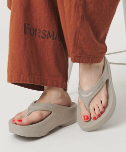 BEAUTY&YOUTH UNITED ARROWS ��OOFOS��OOmega �T���_�� �r���[�e�B�[�����[�X�@���i�C�e�b�h�A���[�Y �V���[�Y�E�C �T���_�� �u���b�N �x�[�W���y���������z