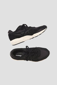MARGARET HOWELL MIZUNO TRAINING SHOES }[KbgEnEG V[YEC Xj[J[ ubNyz
